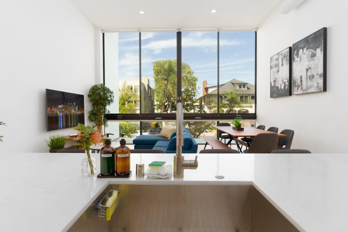 Bright And Trendy 2-Story Bankers Hill Condo ซานดิเอโก ภายนอก รูปภาพ